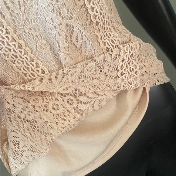 Cable & Gauge Lace Cap Sleeve Blouse - Cream - Picture 12 of 14